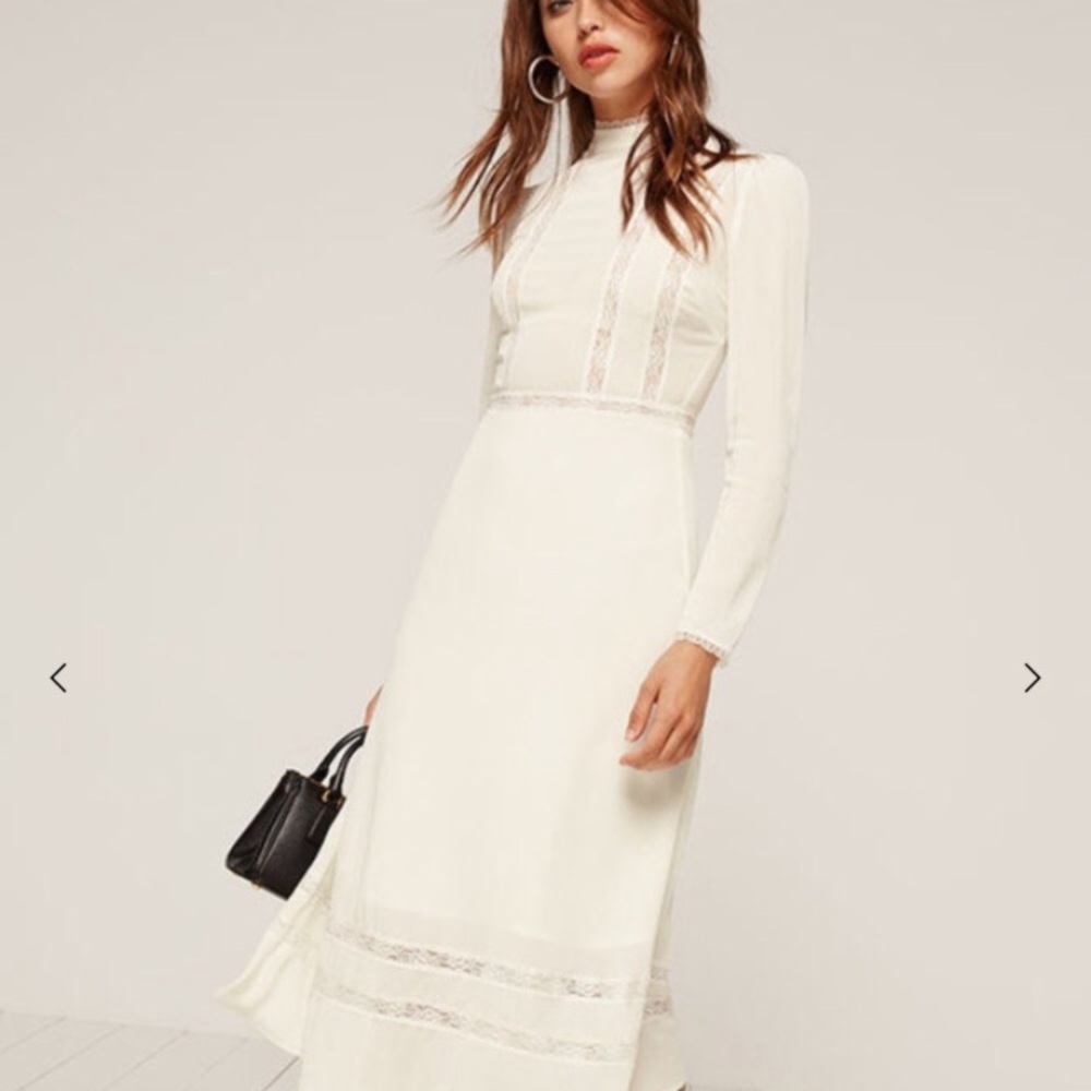 ISO Reformation Natalia Dress. 2 or 4